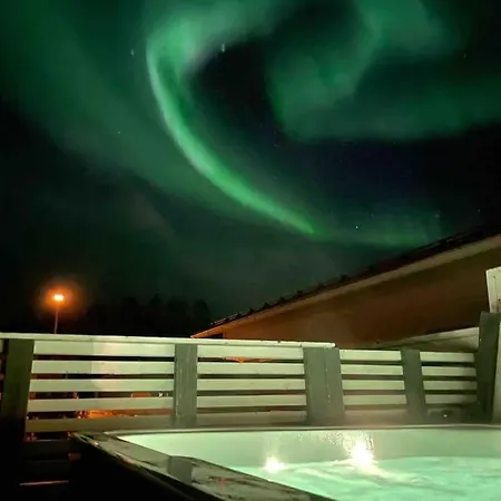 Big House With Private Jacuzzi Villa Rovaniemi