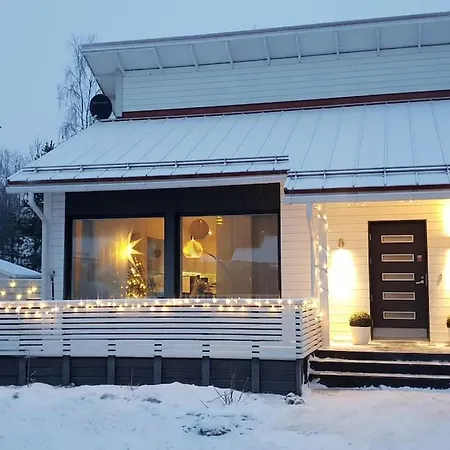 Modern Family Escape- Like Local *