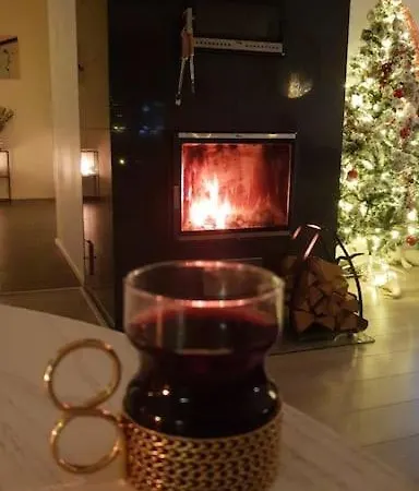 Modern Family Escape- Like Local Villa Rovaniemi