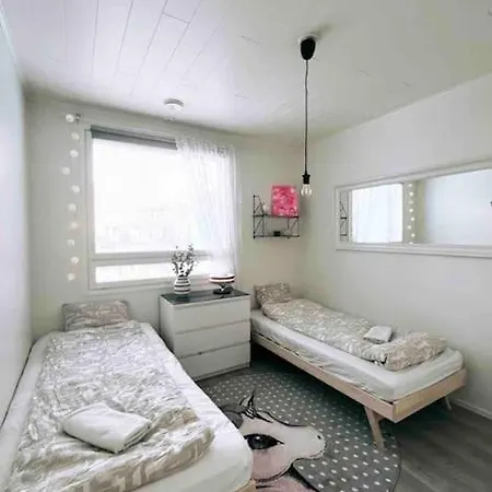 Villa Modern Family Escape- Like Local